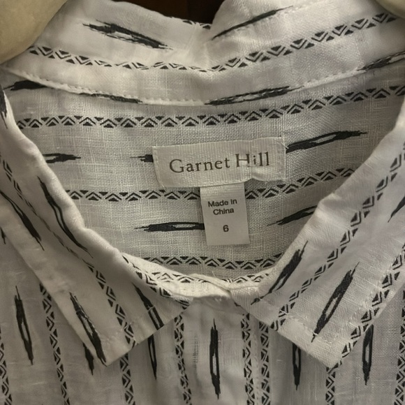 Black and white Garnet Hill button down in perfect condition - Picture 2 of 8